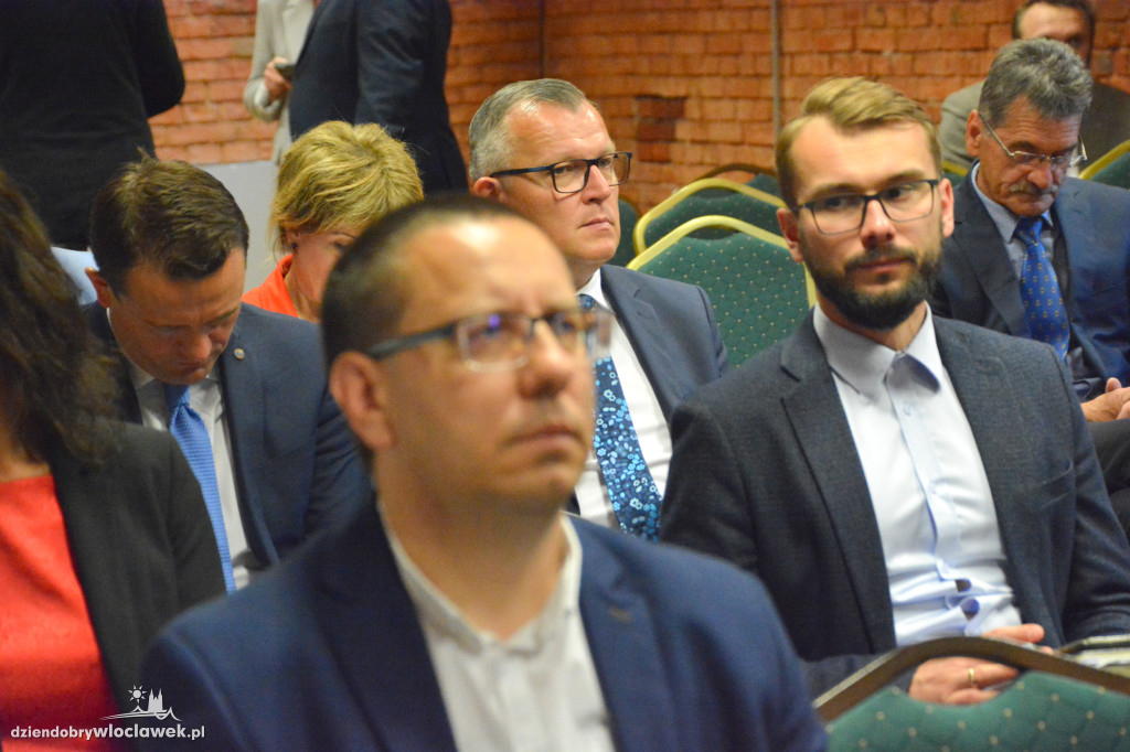 Debata nt. czynników rozwoju województwa