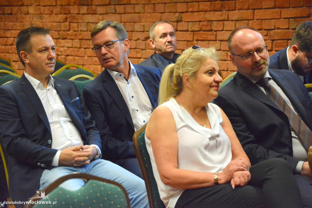 Debata nt. czynników rozwoju województwa