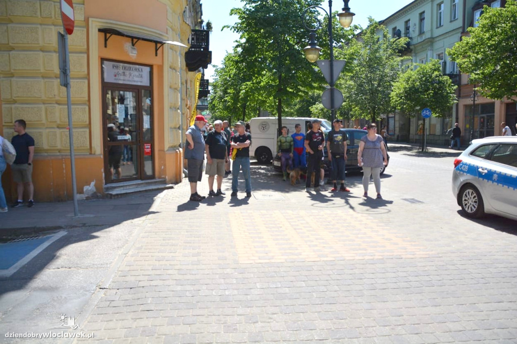 Pożar opon i garażu blaszanego na ul. Cyganka