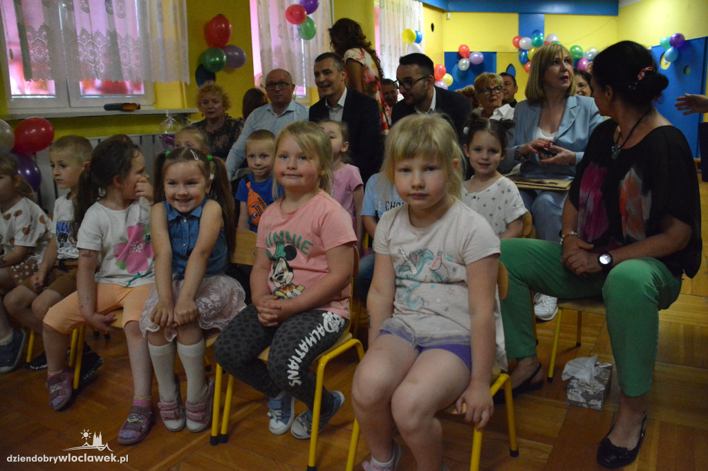 Otwarcie sensorycznego placu zabaw w PP 8