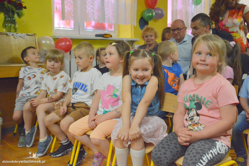 Otwarcie sensorycznego placu zabaw w PP 8