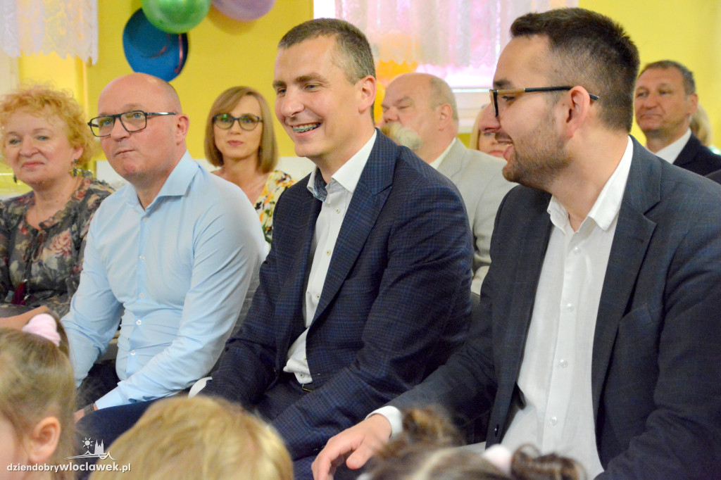 Otwarcie sensorycznego placu zabaw w PP 8