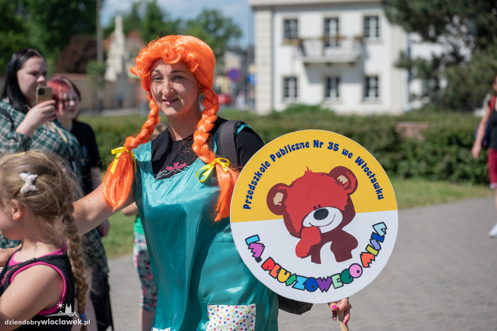 Bajkowy Korowód w Dniu Dziecka