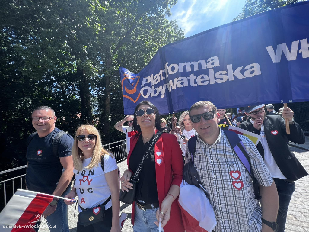 Włocławianie na marszu w Warszawie
