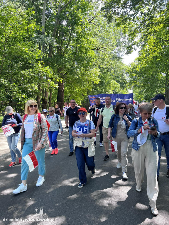 Włocławianie na marszu w Warszawie