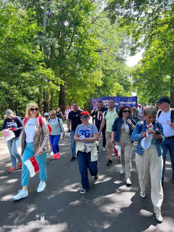 Włocławianie na marszu w Warszawie