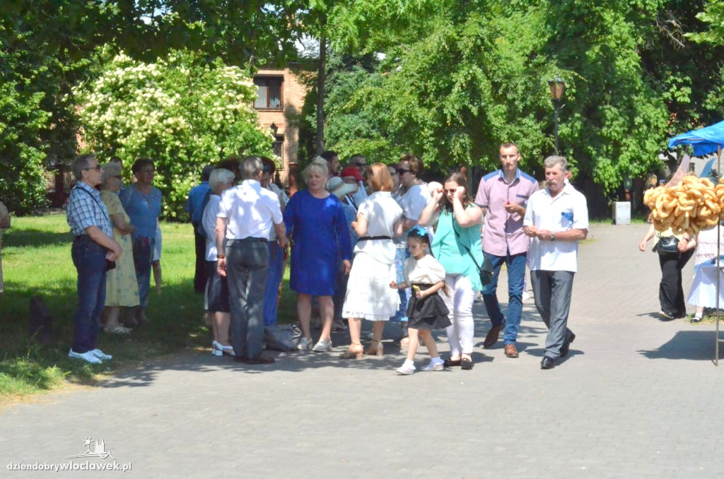 Boże Ciało: procesja parafii katedralnej
