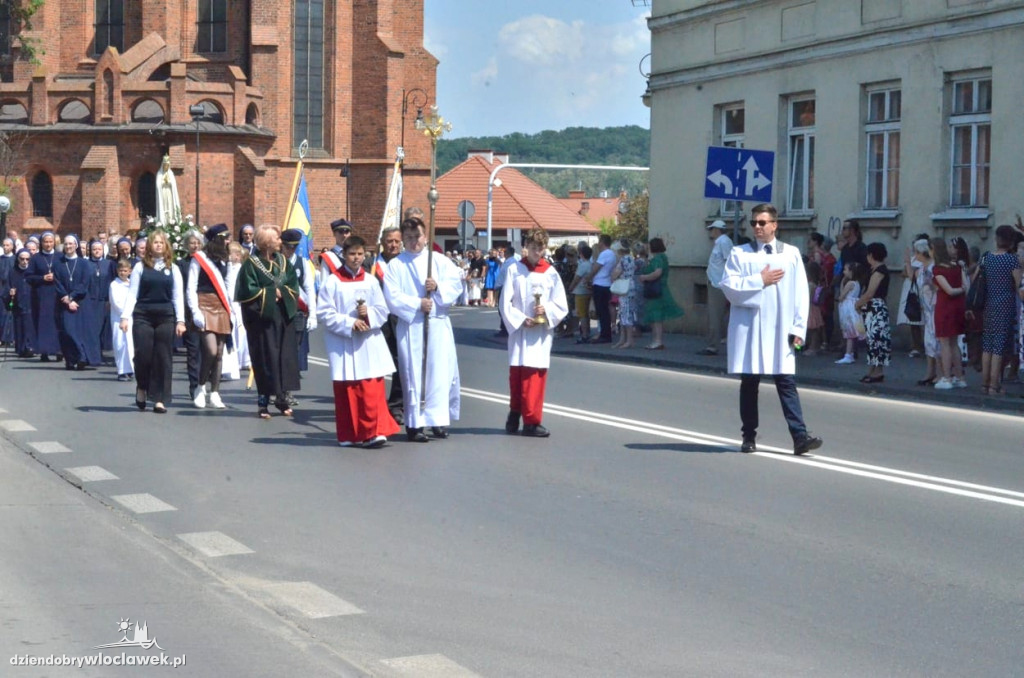 Boże Ciało: procesja parafii katedralnej