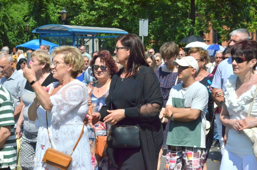 Boże Ciało: procesja parafii katedralnej