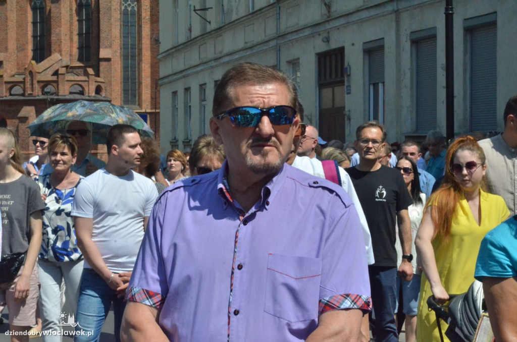 Boże Ciało: procesja parafii katedralnej