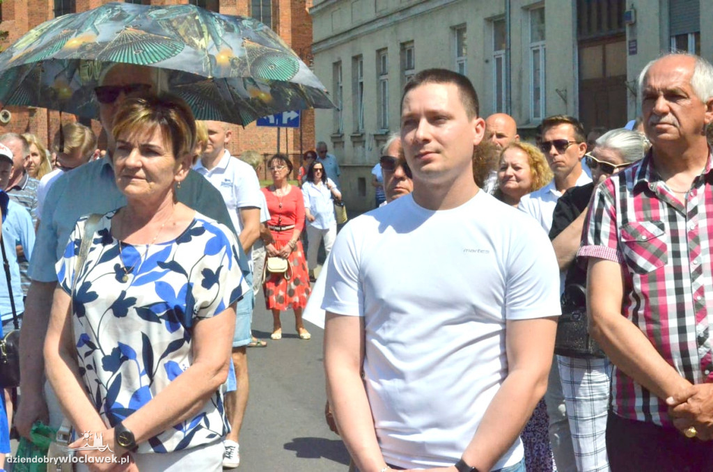 Boże Ciało: procesja parafii katedralnej