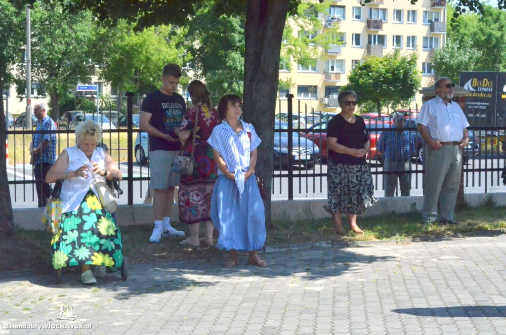 Boże Ciało: procesja w parafii NSJ