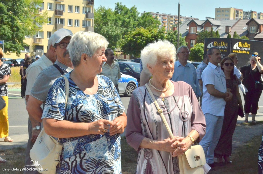 Boże Ciało: procesja w parafii NSJ