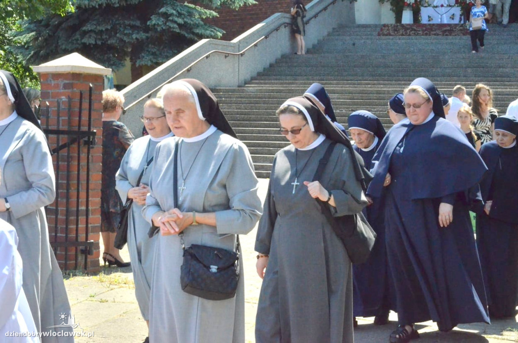 Boże Ciało: procesja w parafii NSJ