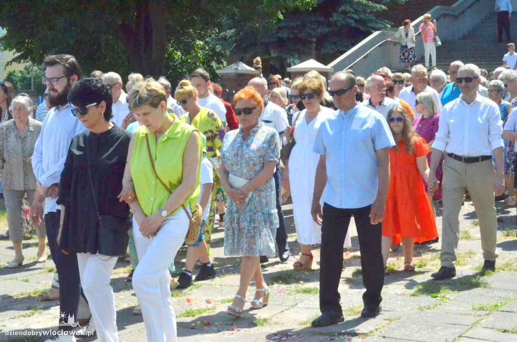 Boże Ciało: procesja w parafii NSJ