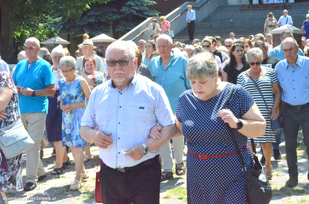 Boże Ciało: procesja w parafii NSJ