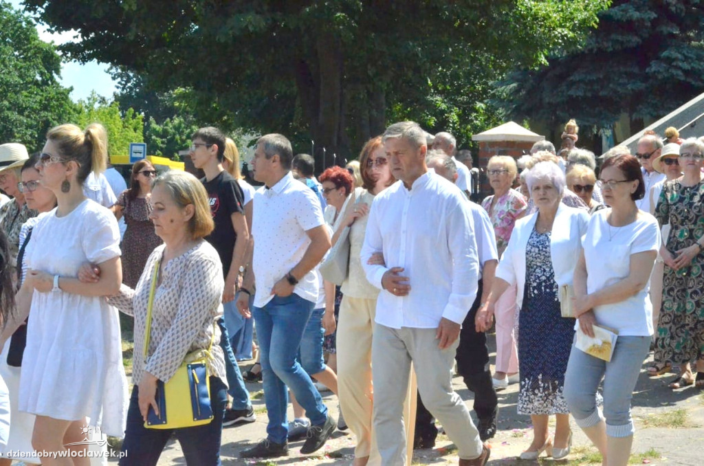 Boże Ciało: procesja w parafii NSJ