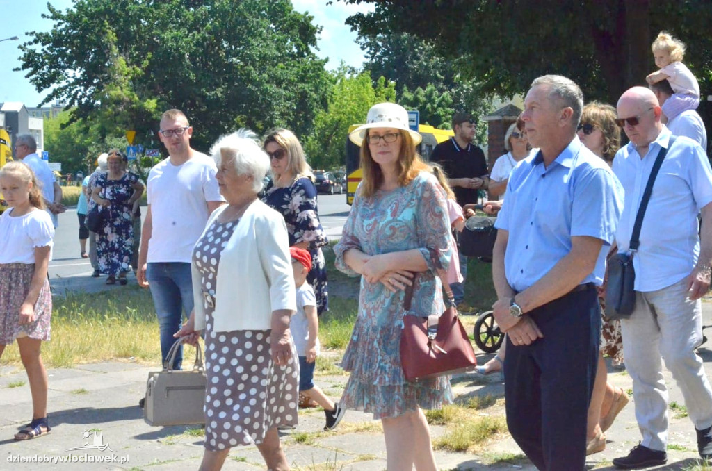 Boże Ciało: procesja w parafii NSJ
