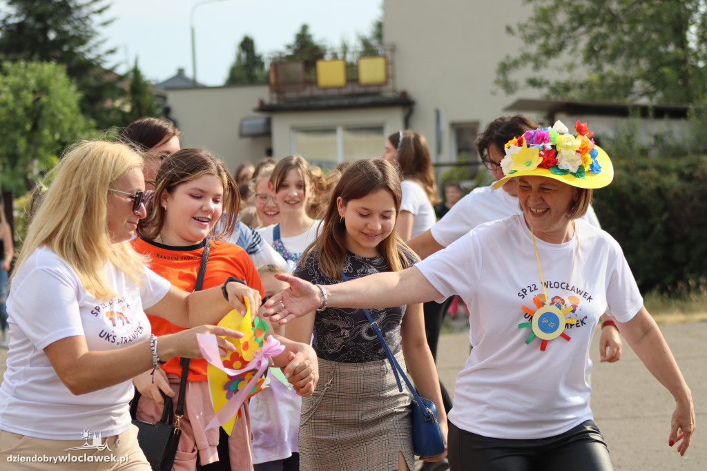 Piknik rodzinny w SP22