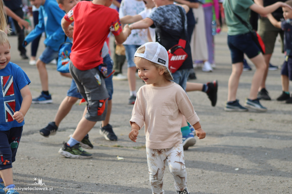 Piknik rodzinny w SP22