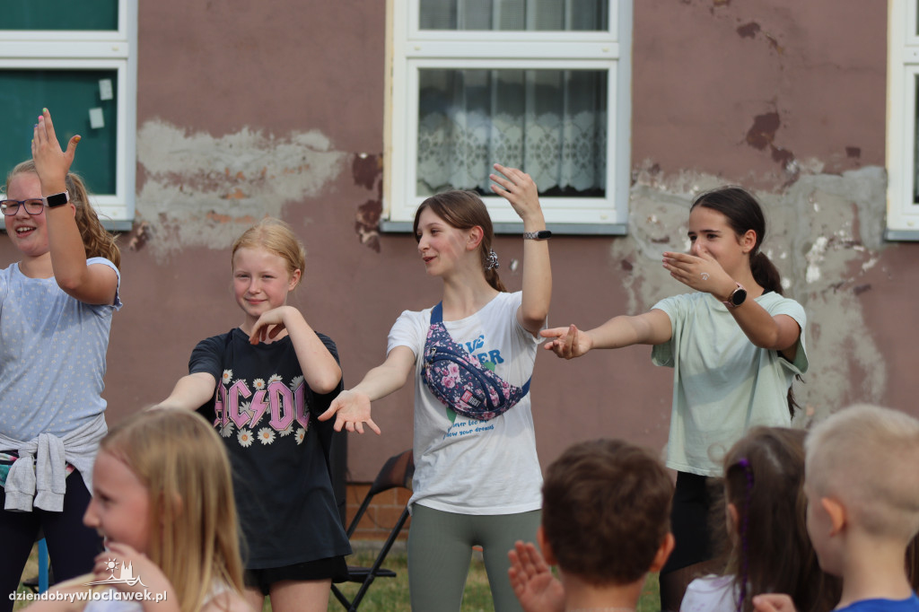 Piknik rodzinny w SP22