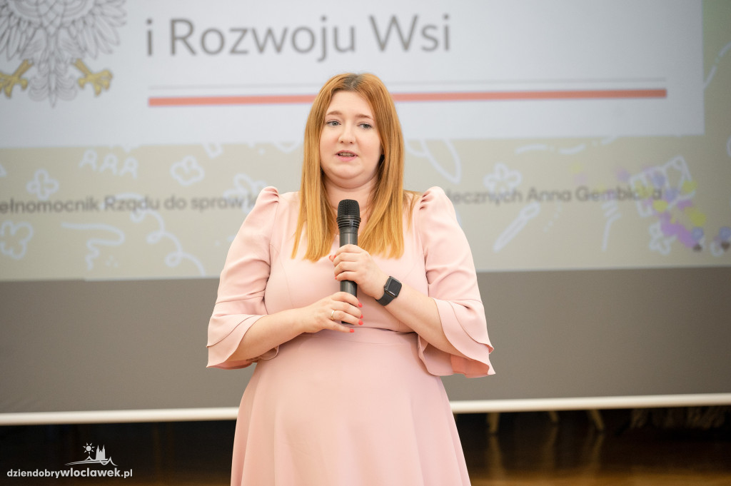 Minister Anna Gembicka w Długoszu
