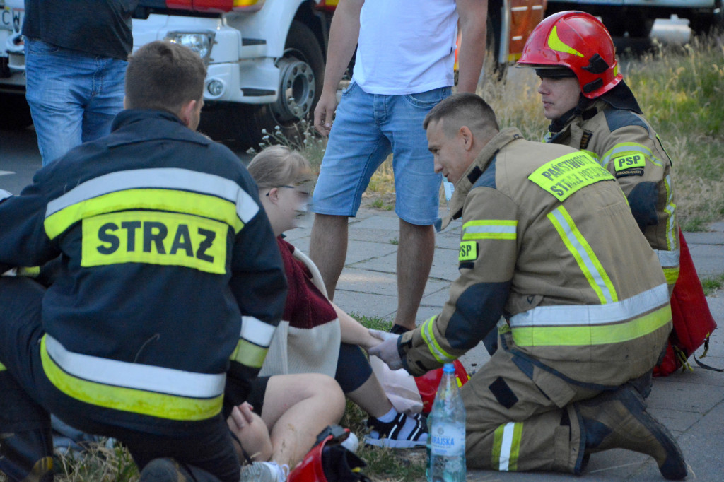 Taxi uderzyło w busa ZS3