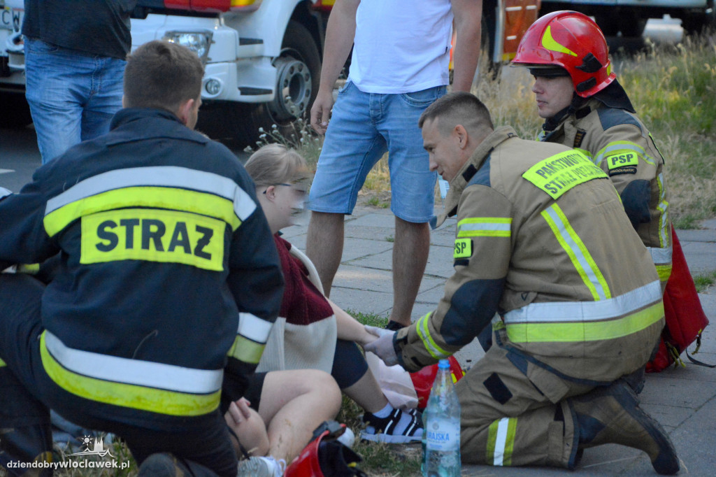 Taxi uderzyło w busa ZS3