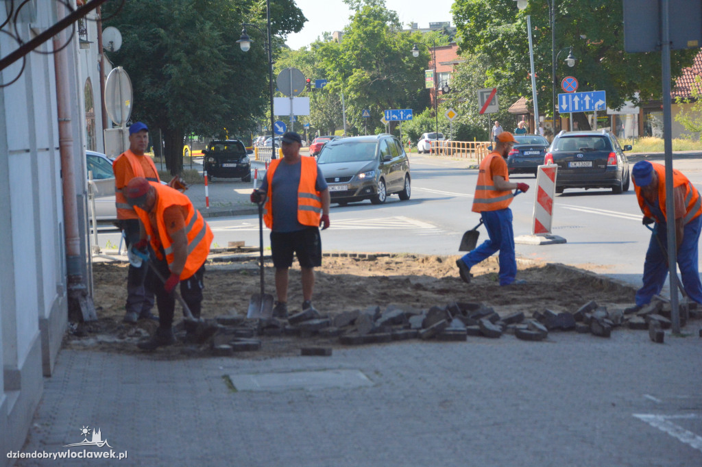 Odcinek Chopina zamknięty. Zaczęli od chodnika