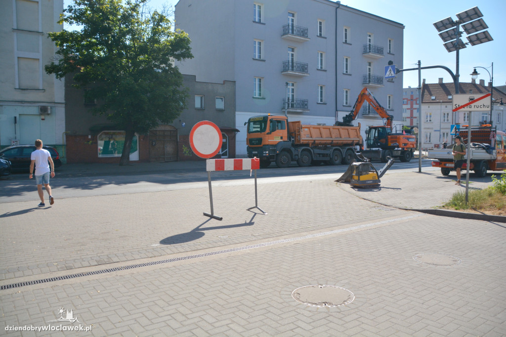 Odcinek Chopina zamknięty. Zaczęli od chodnika