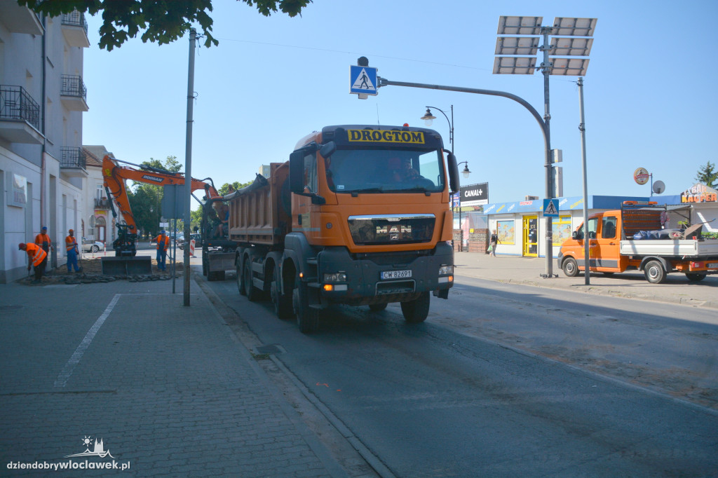 Odcinek Chopina zamknięty. Zaczęli od chodnika