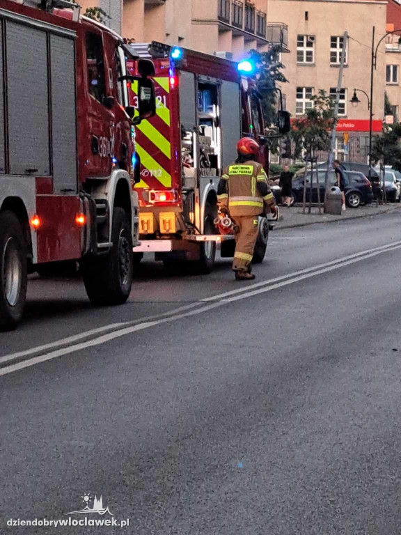 Pożar samochodu na ul. Warszawskiej