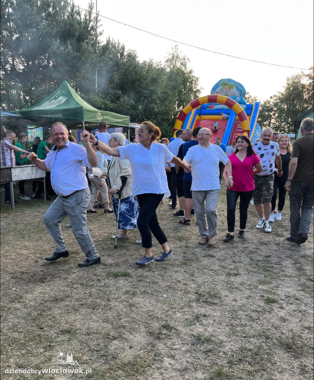 Tradycyjny Piknik Ludowy w Dębicach