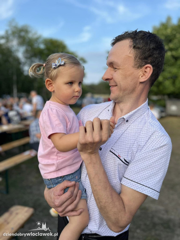 Tradycyjny Piknik Ludowy w Dębicach