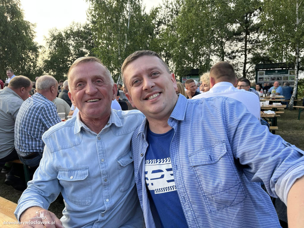 Tradycyjny Piknik Ludowy w Dębicach