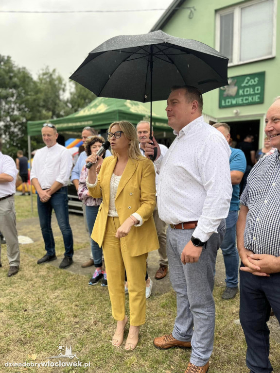 Tradycyjny Piknik Ludowy w Dębicach