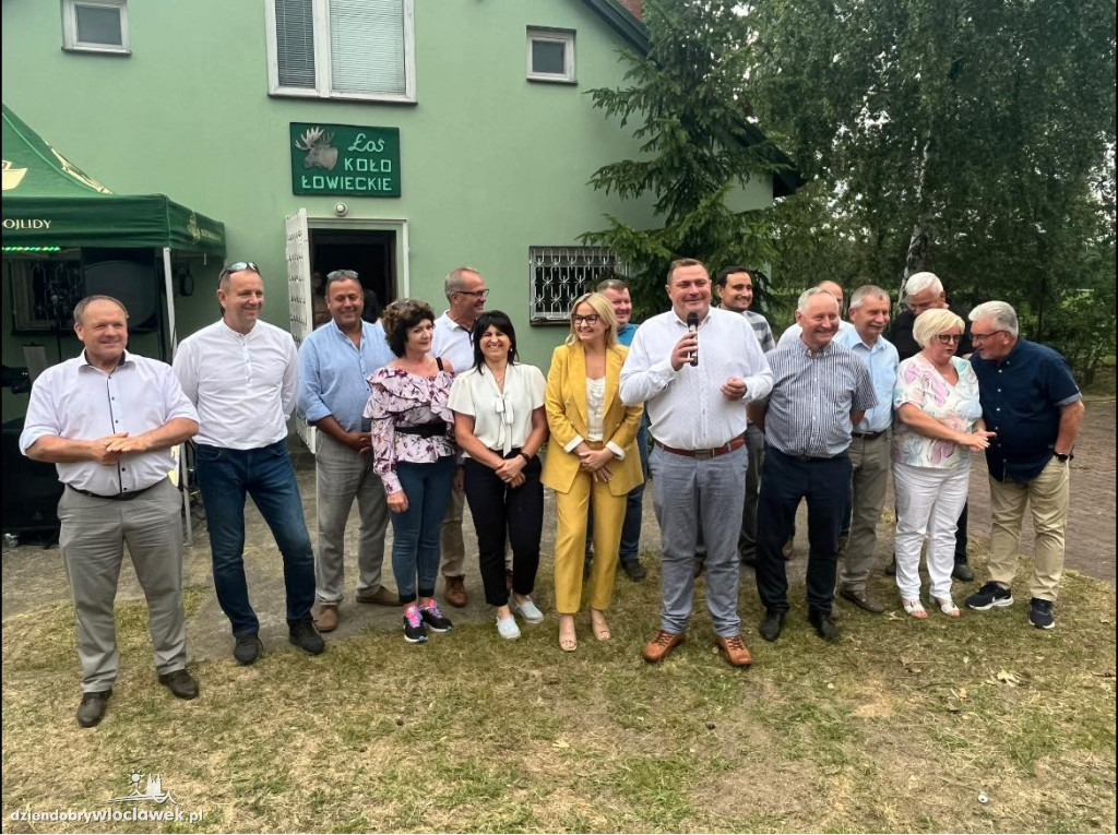 Tradycyjny Piknik Ludowy w Dębicach