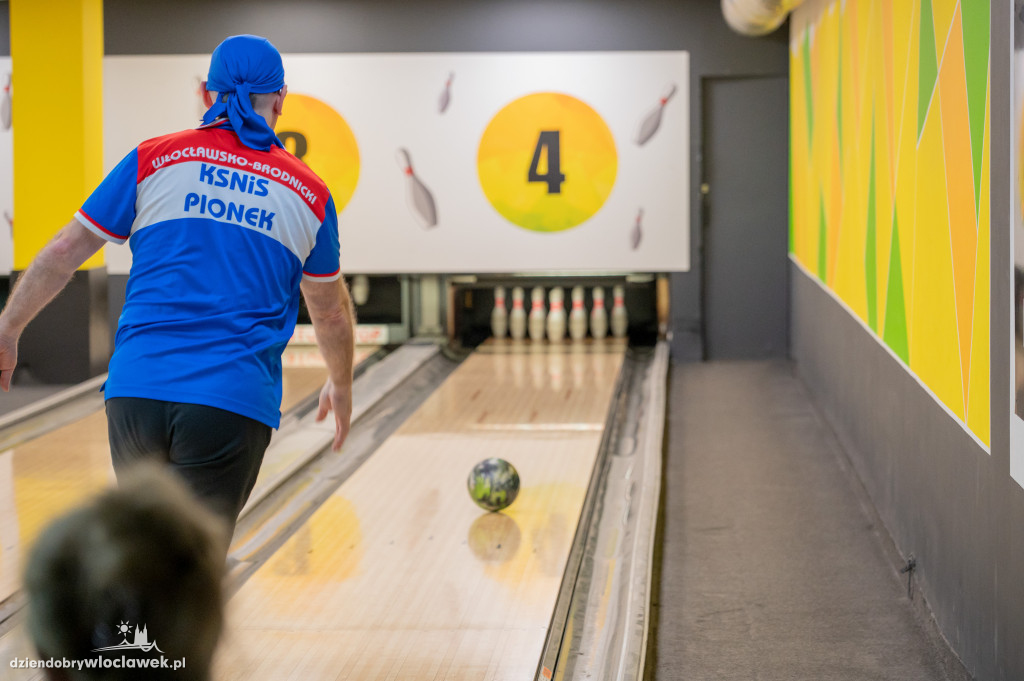 Niewidomi sportowcy we włocławskiej kręgielni