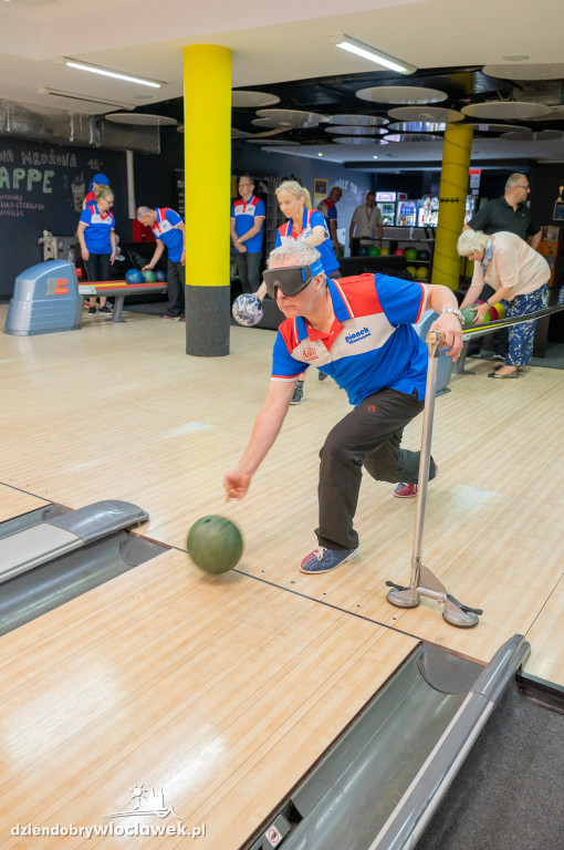 Niewidomi sportowcy we włocławskiej kręgielni