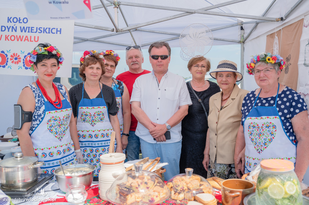 Święto Powiatu Włocławskiego na lotnisku w Kruszynie