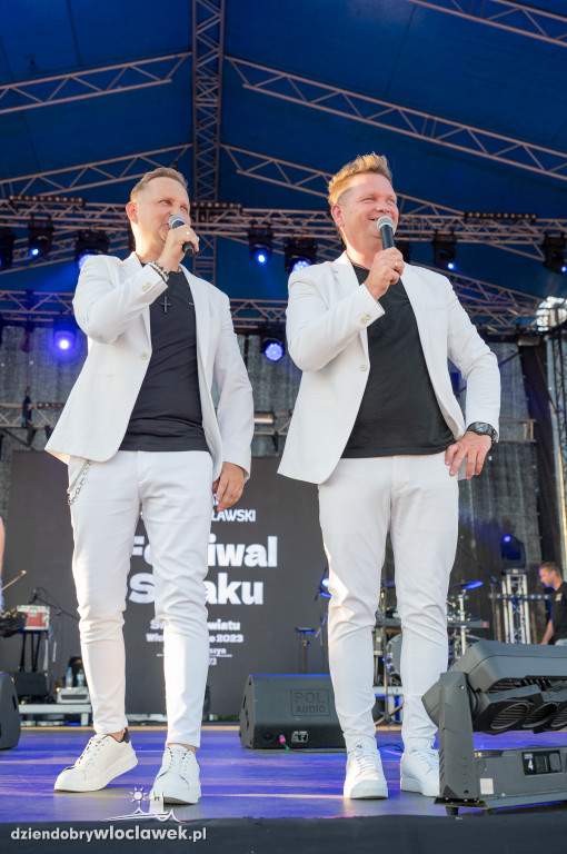 Zespół MIG na lotnisku w Kruszynie