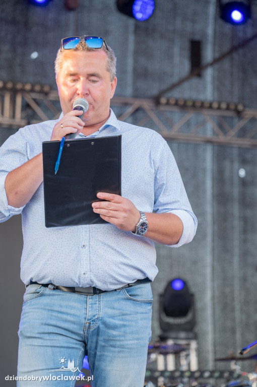 Koncert Alicji Deickiej na lotnisku w Kruszynie