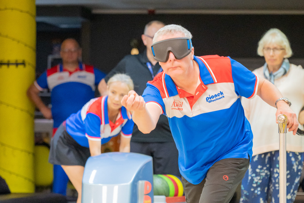 Niewidomi sportowcy we włocławskiej kręgielni