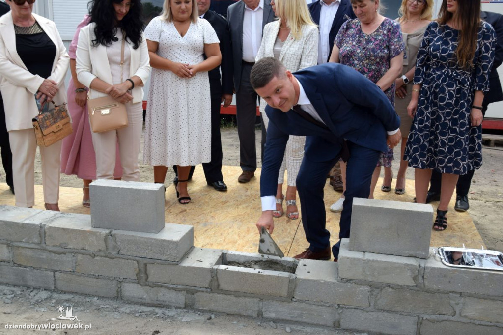Centrum Integracji Społecznej w Kruszynie z Aktem Erekcyjnym