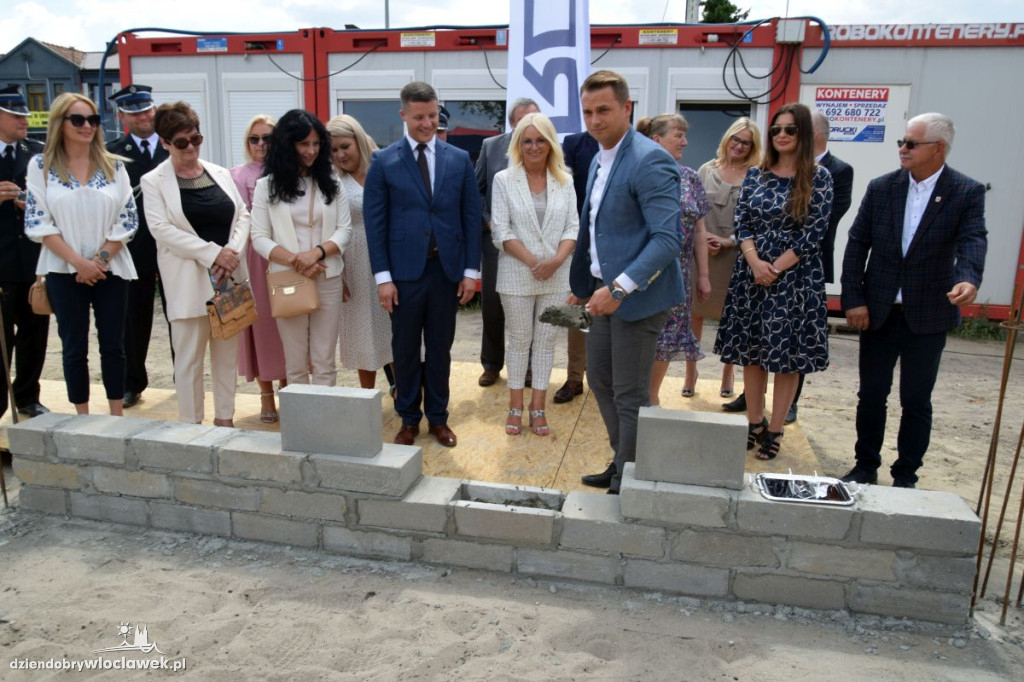 Centrum Integracji Społecznej w Kruszynie z Aktem Erekcyjnym