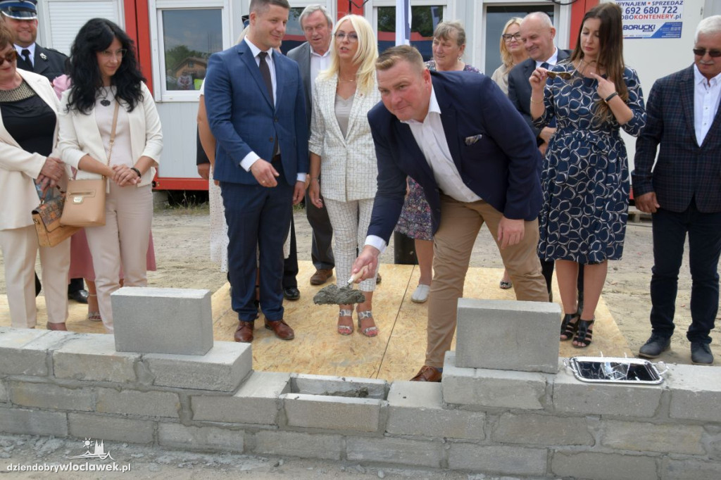 Centrum Integracji Społecznej w Kruszynie z Aktem Erekcyjnym