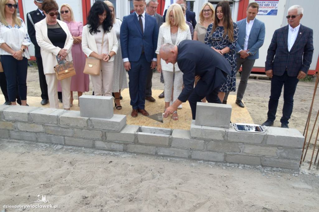 Centrum Integracji Społecznej w Kruszynie z Aktem Erekcyjnym