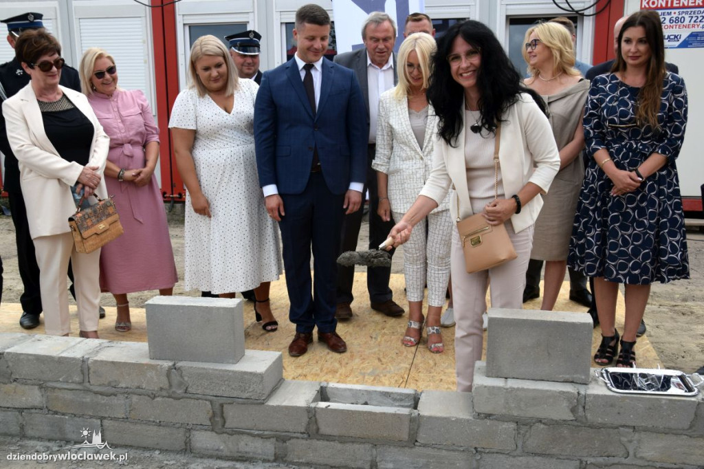 Centrum Integracji Społecznej w Kruszynie z Aktem Erekcyjnym