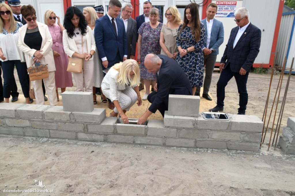 Centrum Integracji Społecznej w Kruszynie z Aktem Erekcyjnym