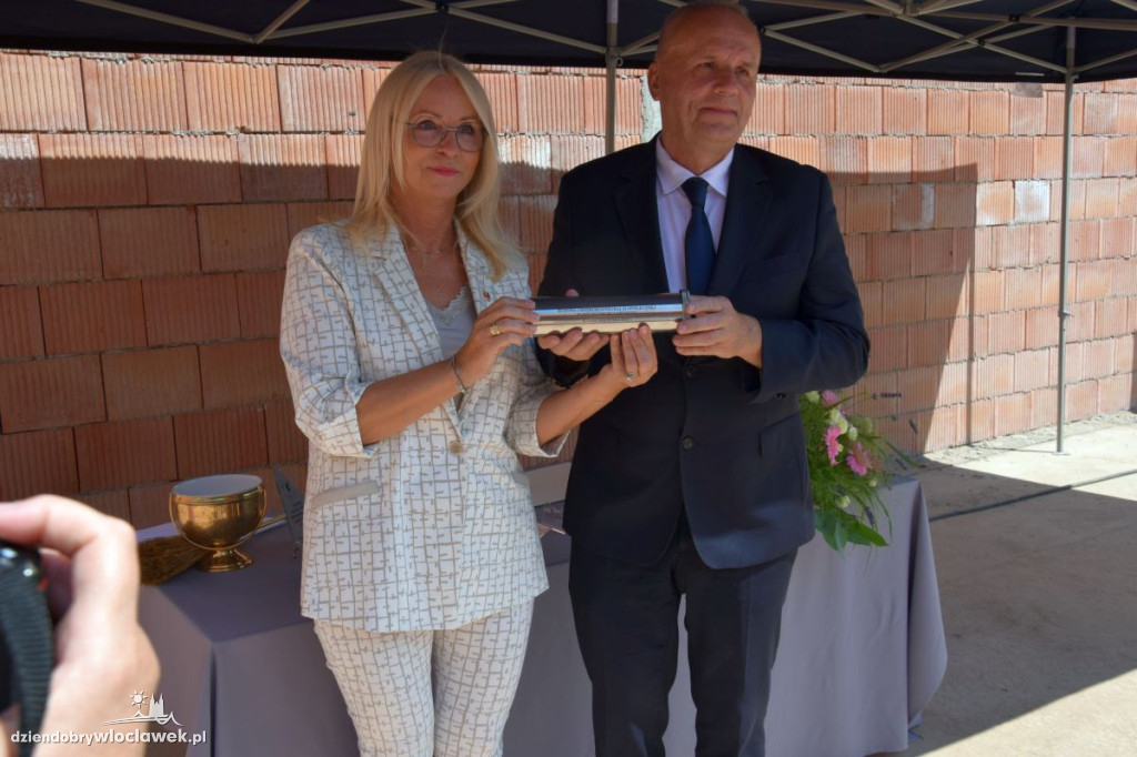 Centrum Integracji Społecznej w Kruszynie z Aktem Erekcyjnym